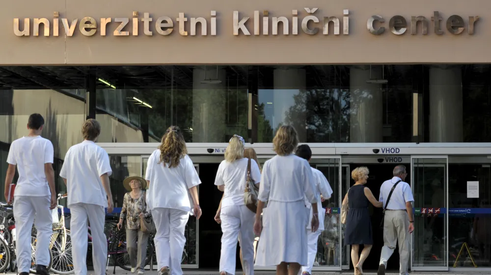stavba - zdravstvo - zdravstveni delavci Univezitetni klinični center (UKC), zdravniki, zdravnice   //FOTO: Tomaž Zajel&scaron;nik