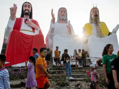 Filipino Catholics visit statues of God on Good Friday, in San Miguel, Bulacan province, Philippines, April 7, 2023. REUTERS/Lisa Marie David