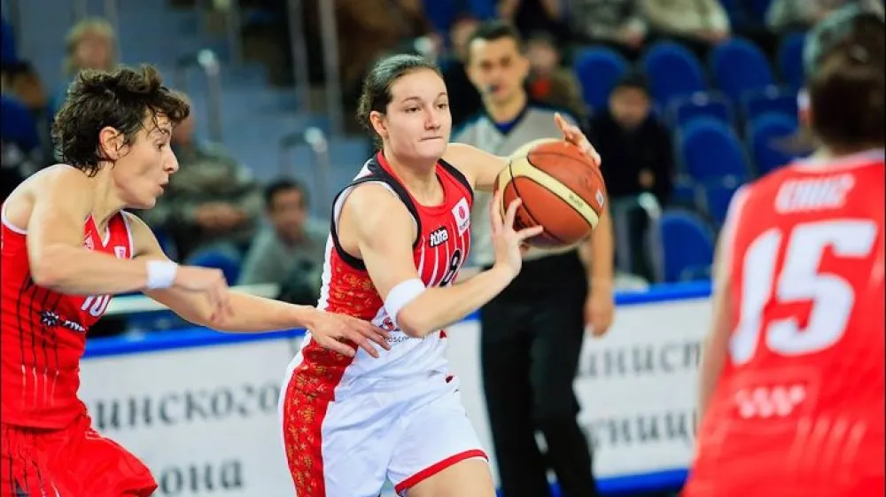 Nika Barič, ko&scaron;arka