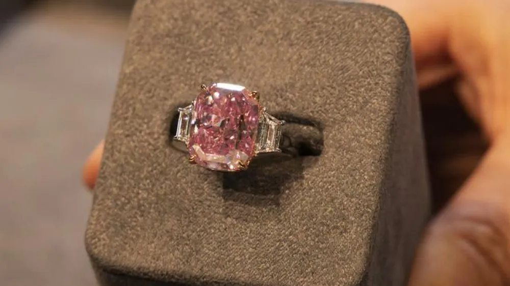 rožnati diamant