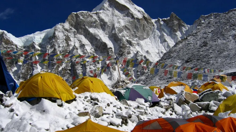 bazni tabor na mount everestu