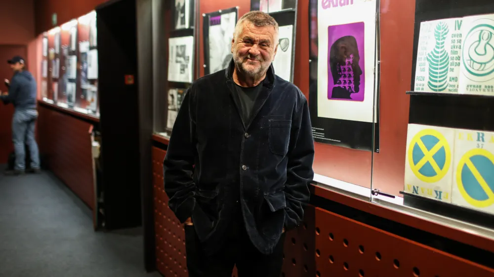 Rajko Grlić, hrvaški režiser in scenarist, ter profesor teorije filma na univerzi v Ohio- ju ZDA.10.11.2022. - Predstavitev slovenskega prevoda avtobiografske knjige Rajka Grlića z naslovom Še ne povedane zgodbe, ki bo izšla v založništvu Slovenske kinoteke, in pogovor z avtorjem