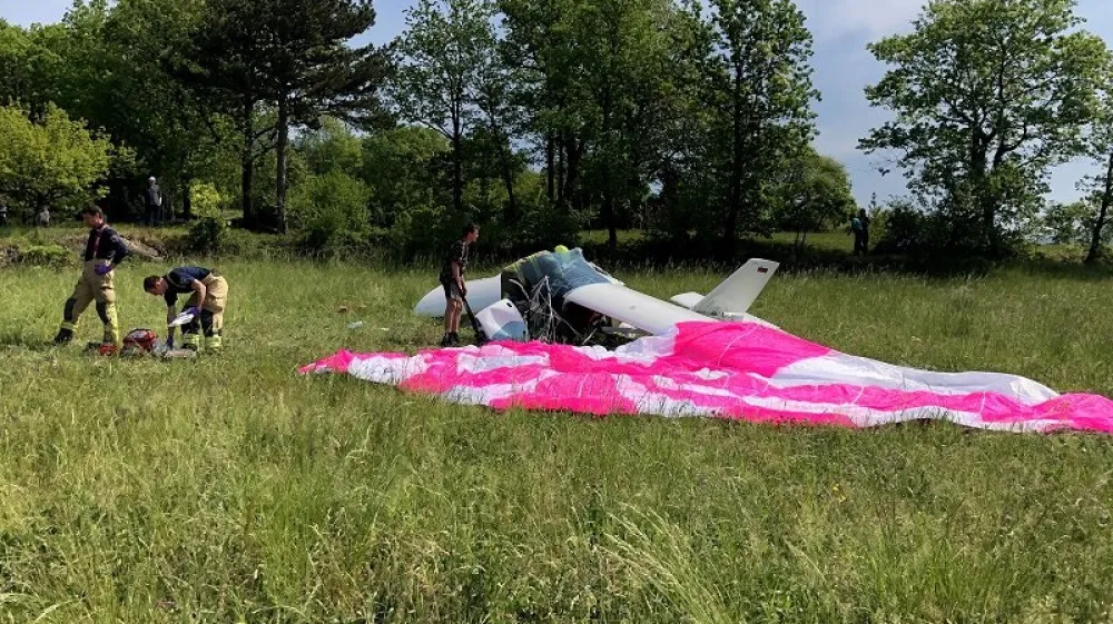 ﻿Letalska nesreča, Budanje pri Ajdovščini, ultralahko letalo, jadralni padalec, smrt