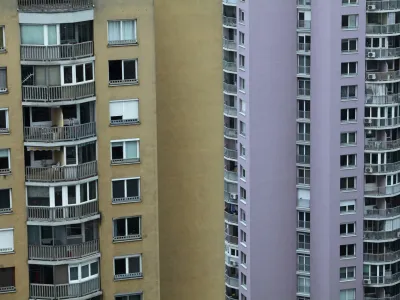 ﻿- 15.1.2014 - Savsko naselje - Savske stolpnice - stanovanjska soseska -- nepremičnine - stanovanjski objekt - davki - dajatve - prispevki, nepremičninski davek, davek na nepremičnine - lastniki - najemniki //FOTO: Luka Cjuha