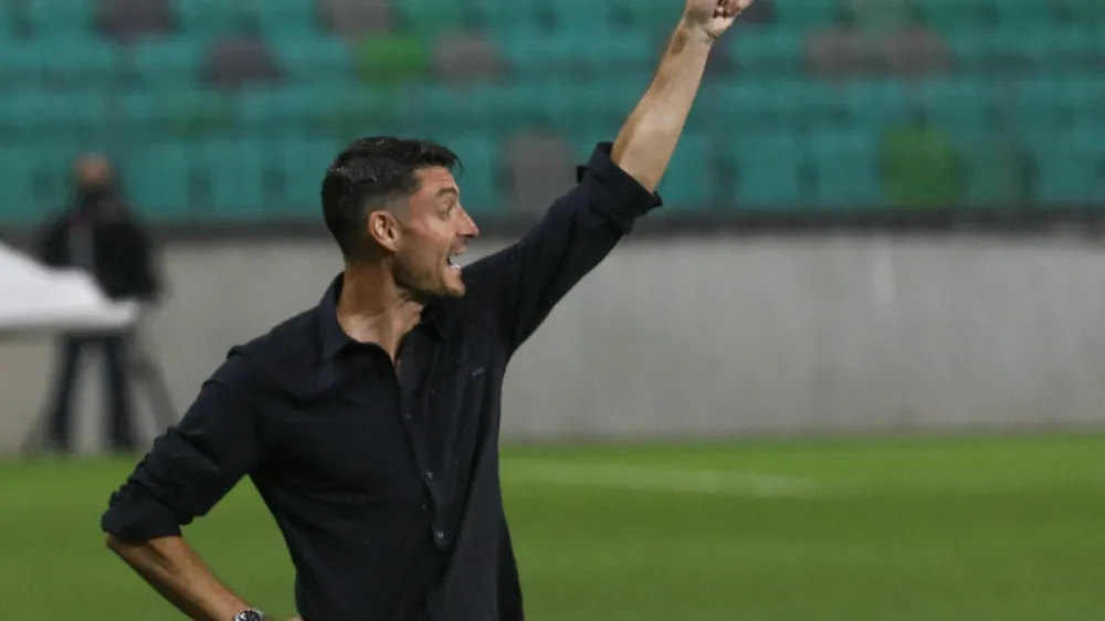 trener NK Olimpija Albert RIERA- 04.09.2022 &ndash; nogomet &ndash; Olimpija: Domžale, Prva liga Telemacha, 8. krog: //FOTO: Luka Cjuha
