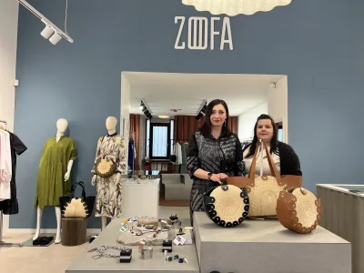 Ano Cajhen, sodobno slamnikarico in Barbaro Izda, oblikovalko torbic iz pravega usnja 