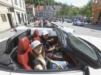 - 21.05.2023 – Center za usposabljanje, delo in varstvo Dolfke Boštjančič, Draga - dobrodelna vožnja otrok s posebnimi potrebami s kabrioleti v organizaciji Društva Zerotoppers, //FOTO: Luka Cjuha