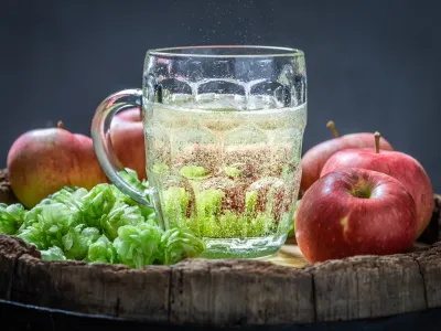 ﻿Sweet cider beer with hops, wheat and apples