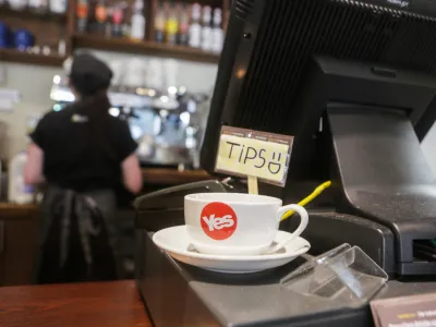 ﻿simbolična fotografija, napitnina, referendum za odcepitev ŠkotskeŠkotska, Glasgowfoto: Bojan Velikonja