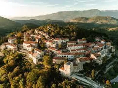 Posnetek naselja Štanjel