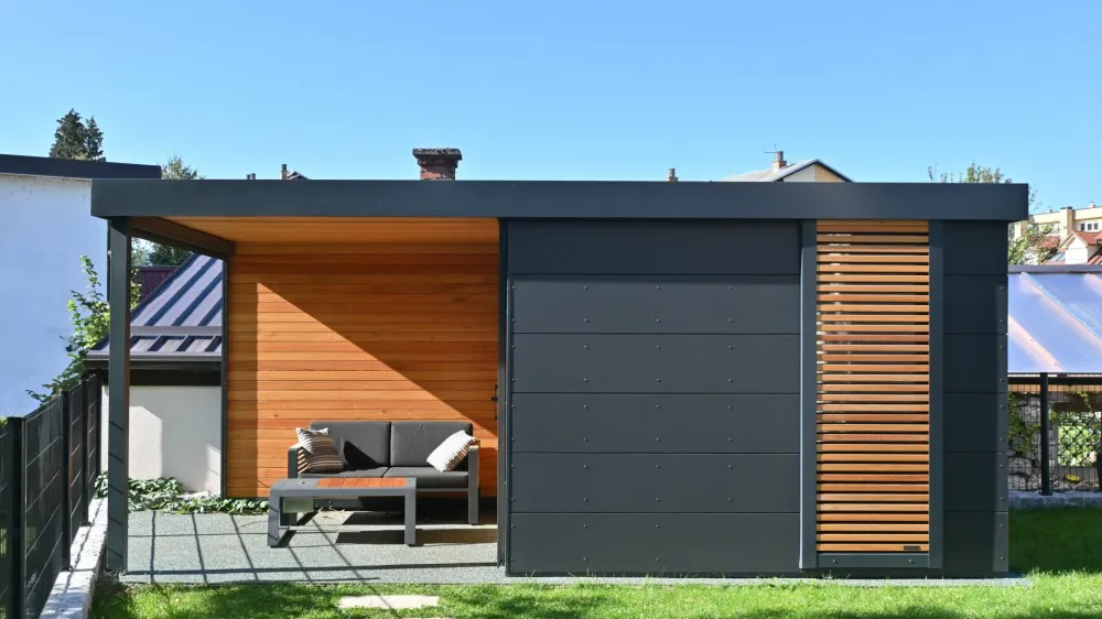 Z dizajnerskimi linijami hišk cubie želijo postavljati trende v arhitekturi vrta. Foto: Mizarstvo Hrovat
