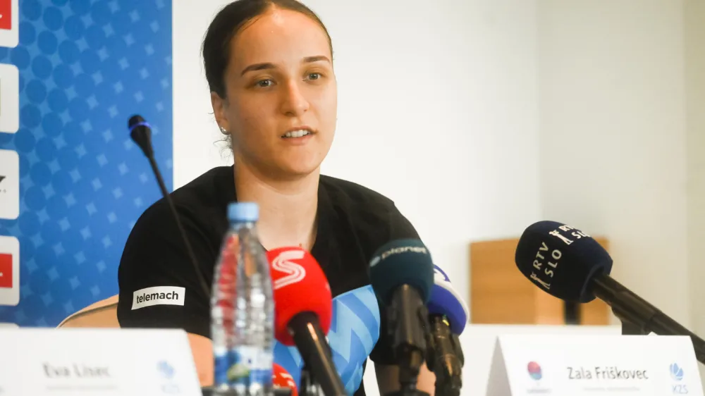 Zala Friškovec- 12.06.2023 – Novinarska konferenca ženske reprezentance Slovenije pred bližnjim evropskim prvenstvom v Ljubljani. //FOTO: Nik Erik Neubauer