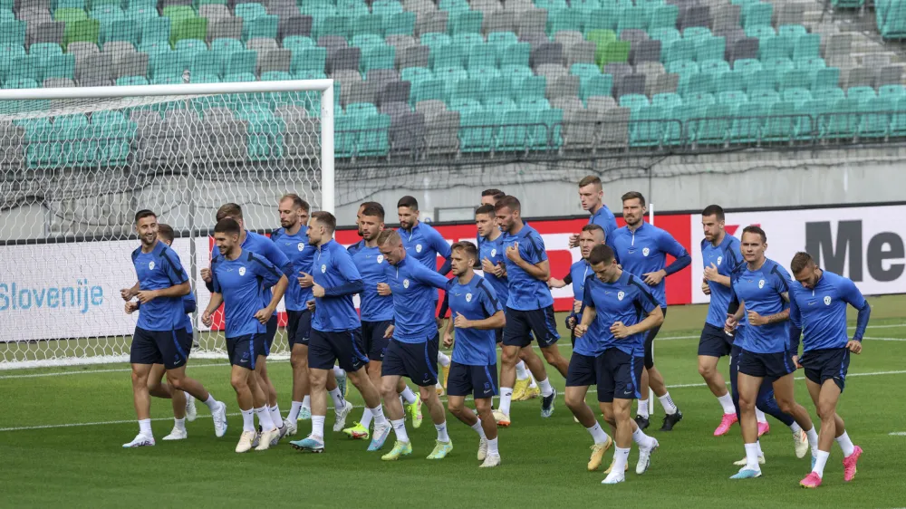 -12.06.2023 - Trening slovenske nogometne reprezentance v Stožicah //FOTO: Jaka Gasar