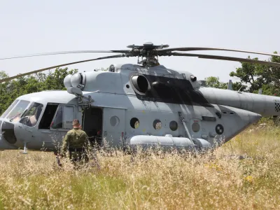 21.06.2023., Pakovo Selo - U kanjonu rijeke Cikole na podrucju Pakova Sela u Sibensko-kninskoj zupaniji srusio se helikopter madjarskih oruzanih snaga koji se u Hrvatskoj nalazi na obuci. Helikopter Oruzanih snaga Helikopter Mi-171 Sh sudjeluje u potrazi. Photo: Dusko Jaramaz/PIXSELL