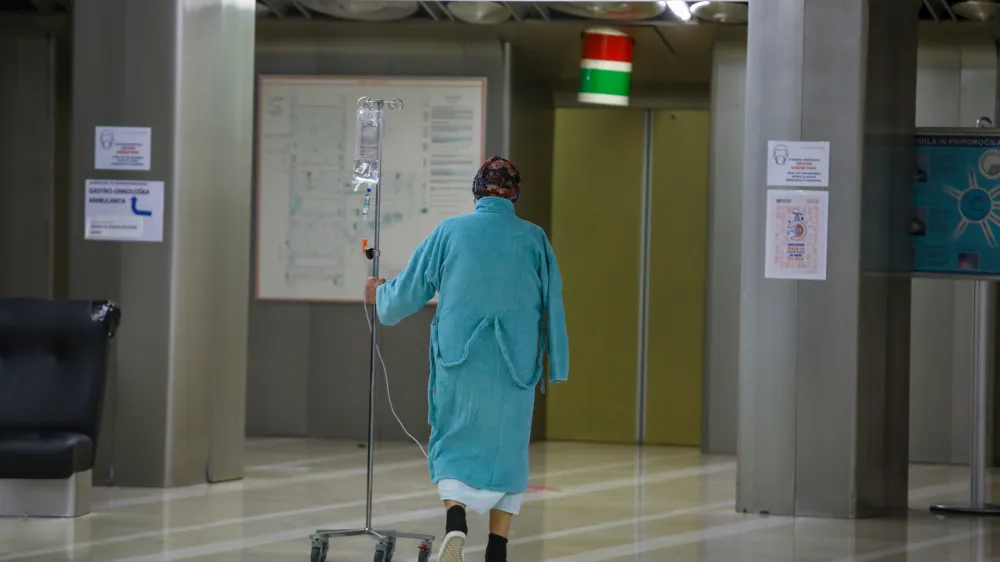 25.01.2023 - UKC Ljubljana - simbolična fotografija - Zdravsrvo - bolnik - pacientFOTO: Luka Cjuha