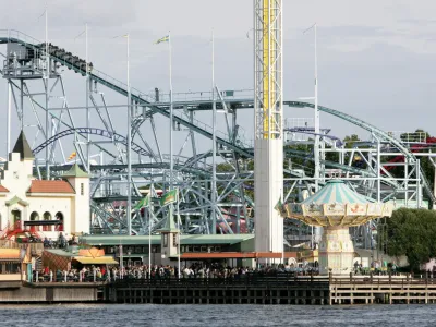 People visit Grona Lund amusement park in Stockholm, Sweden, September 5, 2009. A fatal accident took place on the park's roller coaster Jetline on June 25, 2023, according to local media. Fredrik Persson/TT News Agency/via REUTERS   ATTENTION EDITORS - THIS IMAGE WAS PROVIDED BY A THIRD PARTY. SWEDEN OUT. NO COMMERCIAL OR EDITORIAL SALES IN SWEDEN.