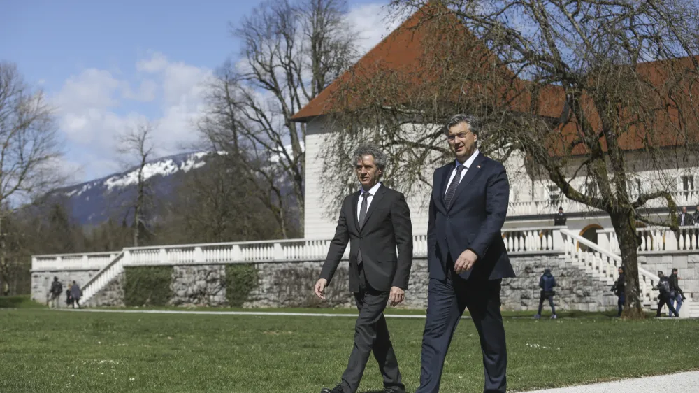 predsednik slovenske vlade dr. Robert Golobhrva&scaron;ki predsednik vlade Andrej Plenković - 28.03.2023 &ndash; Brdo pri Kranju - delovni obisk predsednika Vlade Republike Hrva&scaron;ke Andreja Plenkovića &ndash; predsednika vlad razpravljala o sodelovanju na področju energetike in infrastrukture, razmer na Zahodnem Balkanu in sodelovanje glede migracij. //FOTO: Luka Cjuha