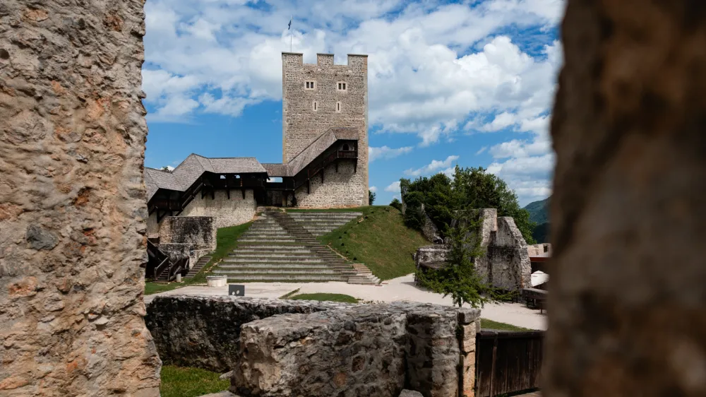 Stari Grad v Celju F Robi Valenti