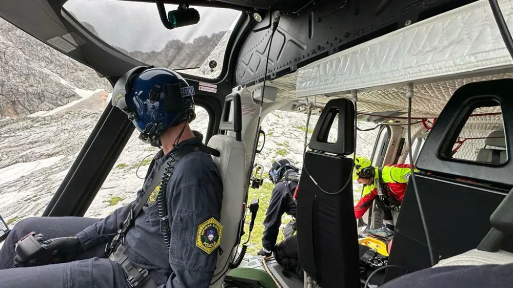 helikopter policija reševanje gore gorsko reševanje nesreča