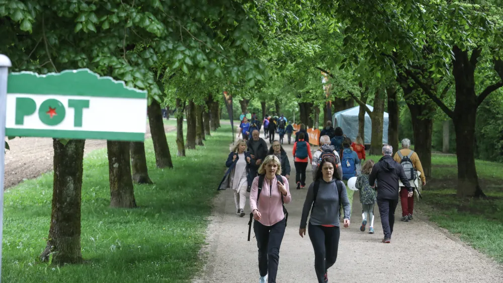 - 07.05.2022 – 64. Pohod Pot ob žici 2022 - Pot spominov in tovarištva (PST) –  //FOTO: Luka Cjuha