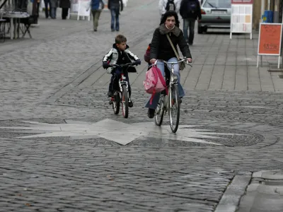 - CELJE - tretje največje slovensko mesto s 45.826 prebivalcev -//FOTO: Bojan VelikonjaOPOMBA: ZA OBJAVO V PRILOGI – DNEVNIKOV OBJEKTIV - REPORTAŽA