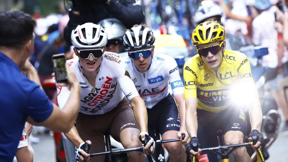 Cycling - Tour de France - Stage 20 - Belfort to Le Markstein Fellering - France - July 22, 2023  UAE Team Emirates' Tadej Pogacar, Team Jumbo&ndash;Visma's Jonas Vingegaard and AG2R Citroen Team's Felix Gall in action during stage 20 Pool via REUTERS/Garnier Etienne