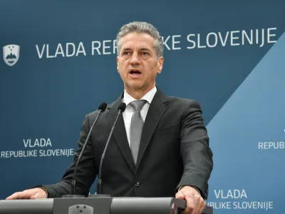 Ljubljana, vlada.<br>Predsednik vlade Robert Golob je dal izjavo za medije glede odstopa ministra za zdravje Danijela Besica Loredana.