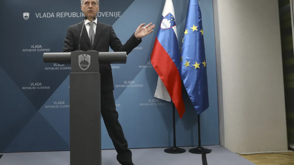 predsednik vlade Robert Golob07.07.2023 - izjava predsednika vlade dr. Roberta Goloba ob odstopu Ministra za zdravje Bešič LoredanaFOTO: Luka Cjuha