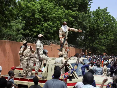 Nigerian security forces prepare to disperse pro-junta demonstrators gathered outside the French embassy, in Niamey, the capital city of Niger July 30, 2023. REUTERS/Souleymane Ag Anara NO RESALES. NO ARCHIVES