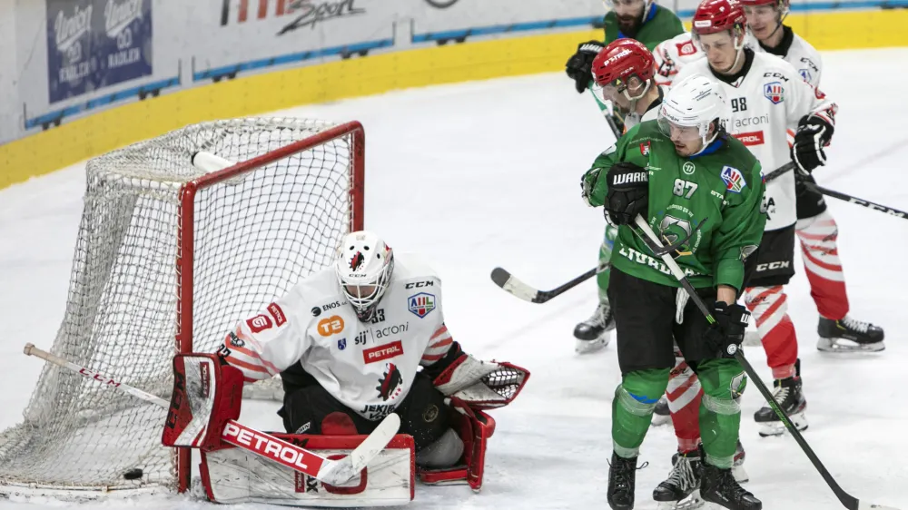 ﻿Marc Oliver Vallerand, Žan Ushokejisti Jesenic državni prvaki v sezoni 2020/21 - 10.05.2021 - hokej – Olimpija: Jesenice, državno prvenstvo, finale – 5. tekma: //FOTO. Matjaž Rušt