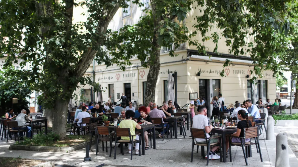 31.07.2023. Gostilna Figovec, Slovenska hiša v Ljubljani. Gostilne namnjene turistom v Ljubljani,//FOTO: Bojan Velikonja