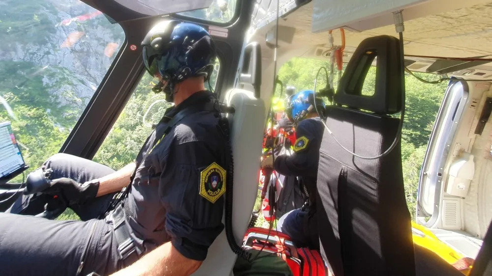 helikopter reševanje policija