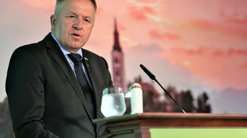 Zdravko Počivalšek