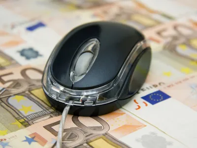 Ogla&scaron;evalci namenjajo spletu že 20 odstotkov svojih ogla&scaron;evalskih proračunov. (Fotografija: dreamstime)