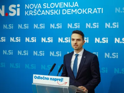 Ljubljana, sedez NSi.<br>Novinarska konferenca predsednika NSi Mateja Tonina, na kateri je predstavil sprejete odlocitve poslanske skupine NSi.<br>Predsednik NSi Matej Tonin.