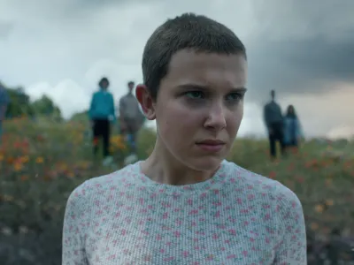 STRANGER THINGS. (L to R) Natalia Dyer as Nancy Wheeler, Charlie Heaton as Jonathan Byers, Finn Wolfhard as Mike Wheeler, Noah Schnapp as Will Byers, Millie Bobby Brown as Eleven, David Harbour as Jim Hopper, and Winona Ryder as Joyce Byers in STRANGER THINGS. Cr. Courtesy of Netflix © 2022