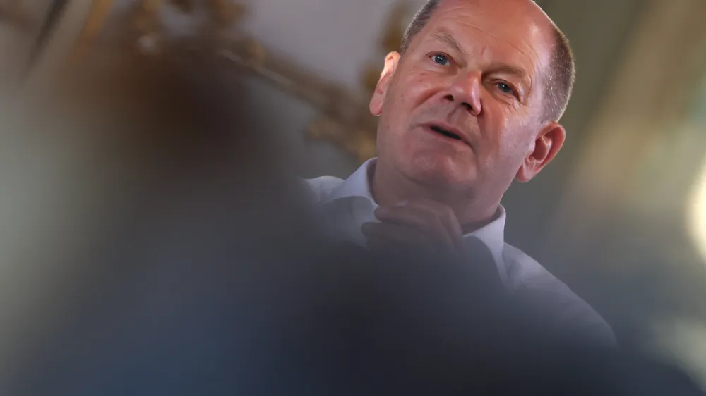 18 August 2023, Bavaria, Landsberg am Lech: German Chancellor Olaf Scholz attends an interview event of Augsburger Allgemeine in the Small Golden Hall. Photo: Karl-Josef Hildenbrand/dpa