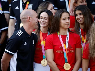 FILE PHOTO: Soccer Football - FIFA Women's World Cup Australia and New Zealand 2023 - Spain's Prime Minister Pedro Sanchez receive the World Cup champions - Moncloa Palace, Madrid, Spain - August 22, 2023 President of the Royal Spanish Football Federation Luis Rubiales with Esther Gonzalez and Rocio Galvez REUTERS/Juan Medina/File Photo