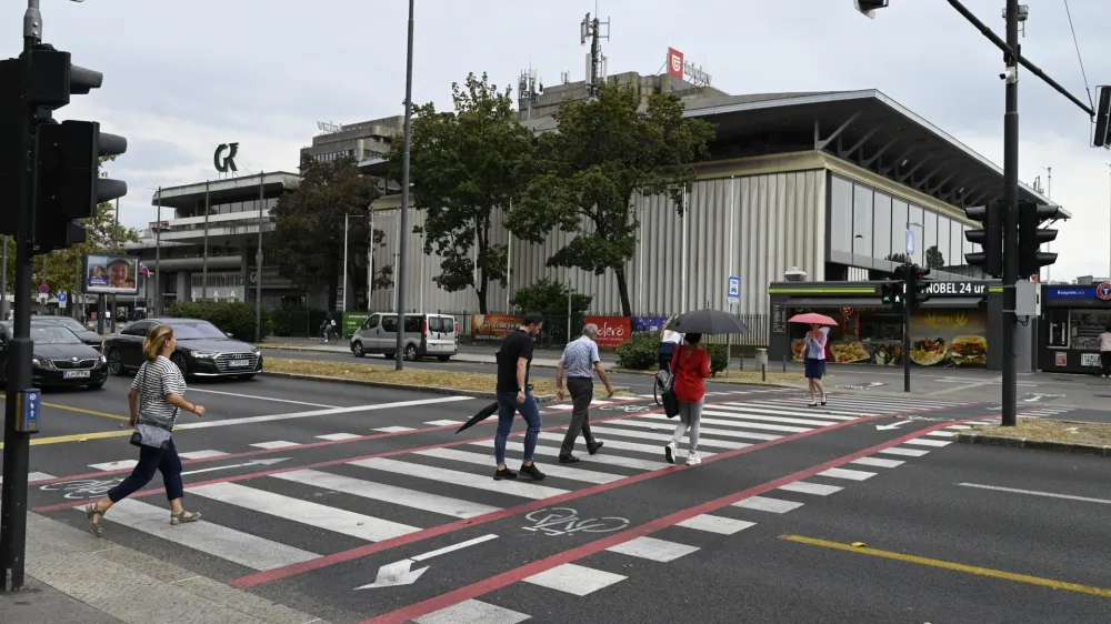 - 28.08.2023 – pametni prehod za pešče na Dunajski cesti pri Gospodarskem razstavišču. //FOTO: Nik Erik Neubauer