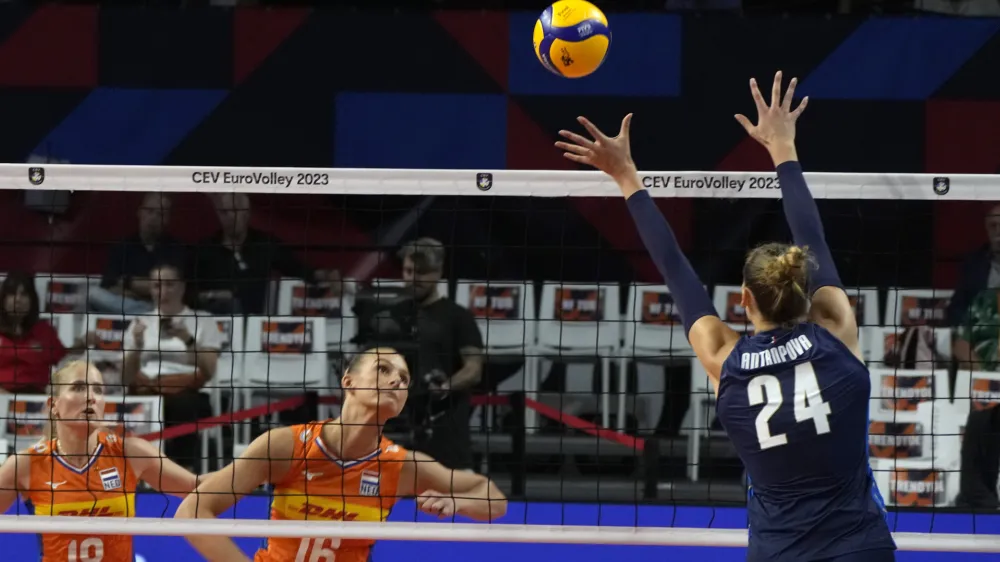 Italy's Ekaterina Antropova goes up for a block during the bronze medal match between the Netherlands and Italy at the women's European Volleyball Championship in Brussels, Sunday, Sept. 3, 2023. (AP Photo/Virginia Mayo)