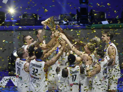 Košarkarji Nemčije so prvič v zgodovini svetovni prvaki.