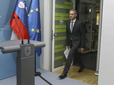 Miloš Njegoslav Milović je predsedniku vlade Robertu Golobu svetoval pri prenosu osebnega varovanja s policije neposredno na vlado.