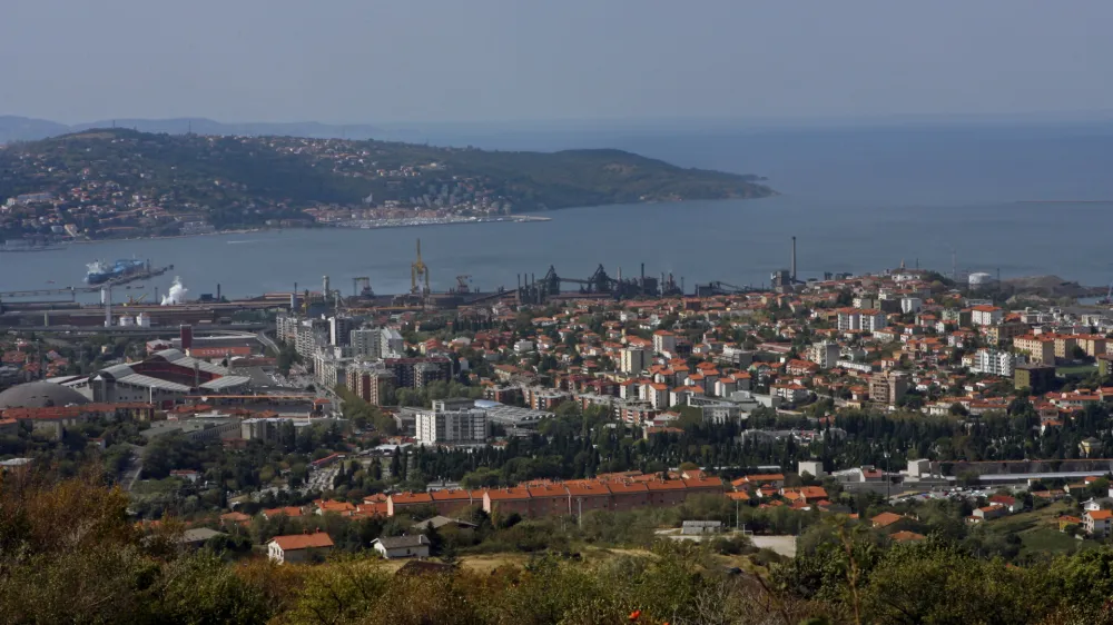 Žavlje - Žaveljski zaliv -- Tržaški zaliv - Trst///FOTO: Tomaž SkaleOPOMBA: ZA OBJAVO V ČASOPISU DNEVNIK