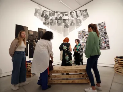 - 14.09.2023 – Cukrarna - 35. Grafični bienale Ljubljana 2023 - ogled bienalskih razstavišč za predstavnike medijev pred uradnim odprtjem //FOTO: Tomaž Skale