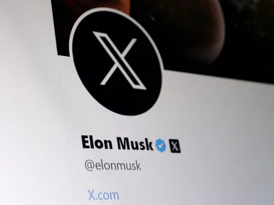 FILE PHOTO: Elon Musk Twitter account is seen in this illustration taken July 24, 2023. REUTERS/Dado Ruvic/Illustration/File Photo