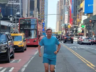 Borut Pahor pravi, da New York ponuja "ful" tekaških užitkov. F instagram