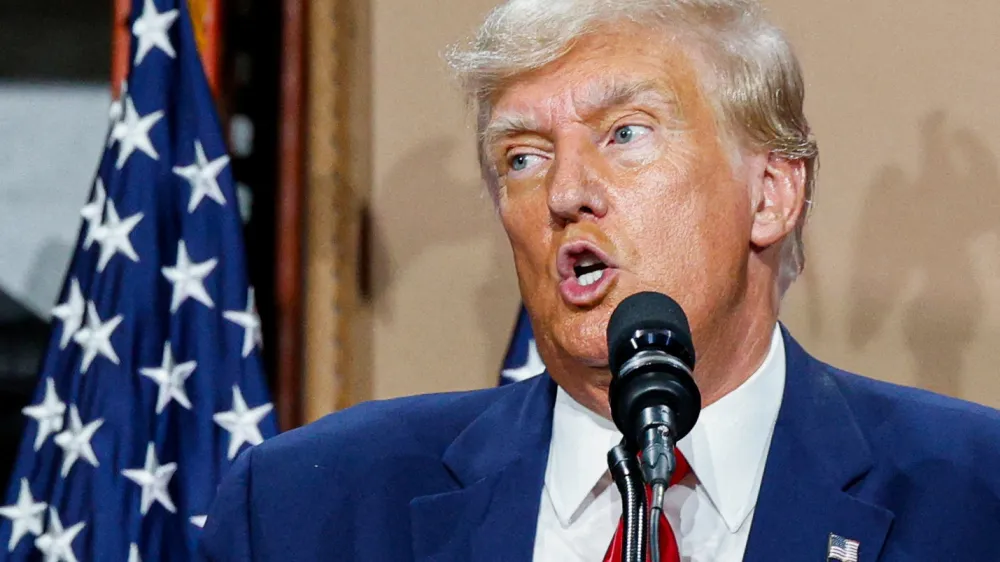 Former U.S. President and Republican presidential candidate Donald Trump addresses auto workers as he skips the second GOP debate, in Clinton Township, Michigan, U.S., September 27, 2023. REUTERS/Rebecca Cook