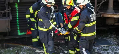  - 10.09.2022 - regijska reševalna vaja 'Železniška nesreča Kranj 2022'. v organizaciji Gasilsko reševalne službe GARS Kranj in urada za operativo Uprave RS za zaščito in reševanje izpostave Kranj //FOTO: Bojan Velikonja