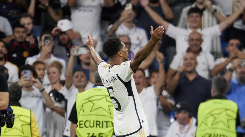 Jude Bellingham navdušuje v dresu Reala iz Madrida, pa čeprav šteje vsega 20 let. Foto: DPA