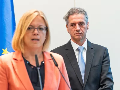 Brdo pri Kranju, Kongresni center Brdo.Izjava po srecanju zupanj in zupanov slovenskih obcin ter ministric in ministrov vlade, ki ga je gostil predsednik vlade Robert Golob.Ministrica za javno upravo Sanja Ajanovic Hovnik. / Foto: Bor Slana/sta